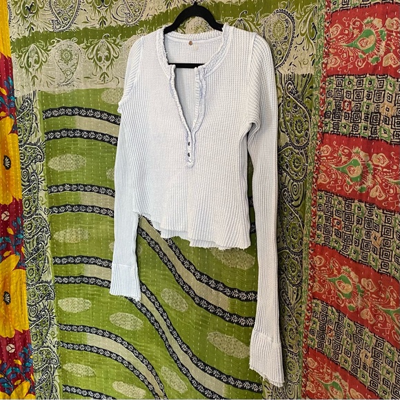Free People One Ocean Foam Colt Thermal Henley Top Size Medium - Picture 5 of 15